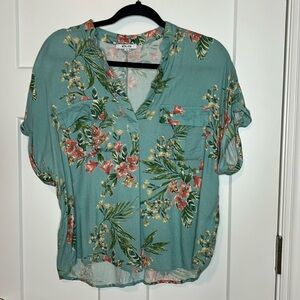 Mahalo Floral Pocket Top